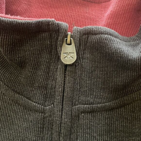 Alabama Crimson Tide Adult Medium 1/4 Zip Sweater Gray and Red Pressbox EUC - Picture 4 of 9